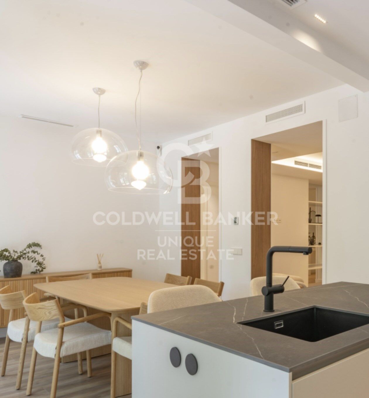 Apartment à Madrid, Espagne 3 chambres, 159 m2 No. 178391