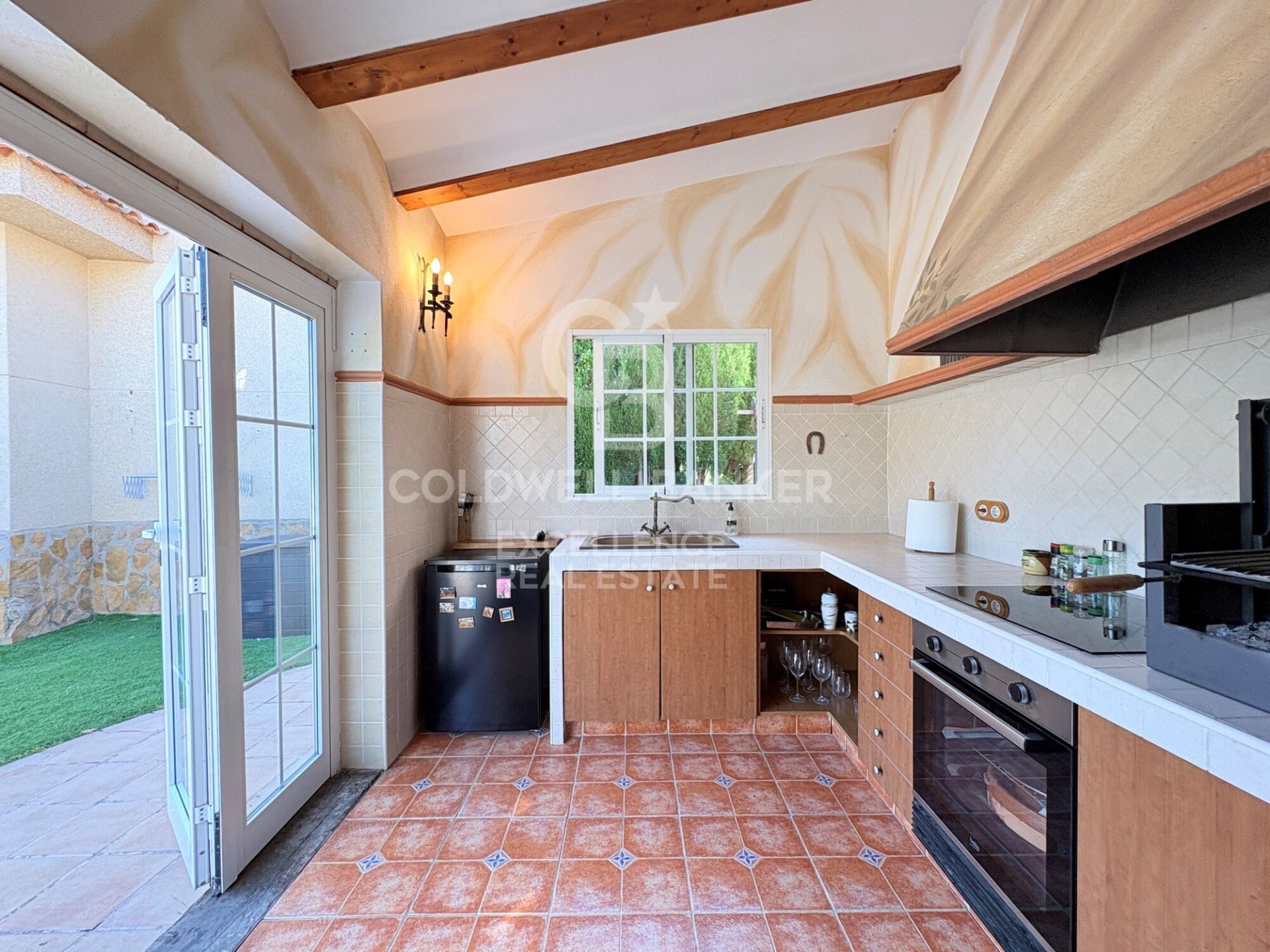 Villa in Chiva, Valencia, Spain 5 bedrooms, 350 sq.m. No. 178390