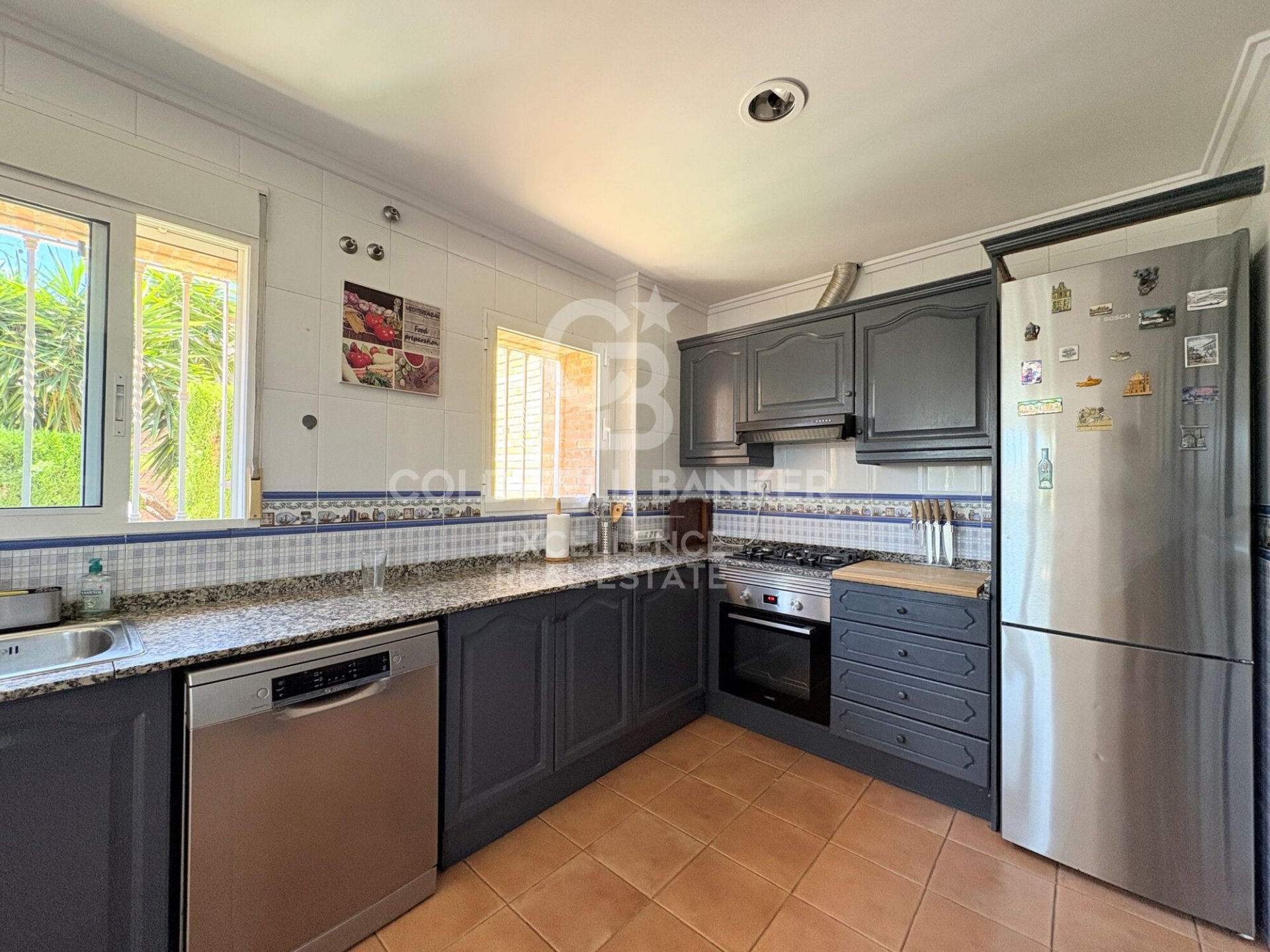 Villa in Chiva, Valencia, Spain 5 bedrooms, 350 sq.m. No. 178390