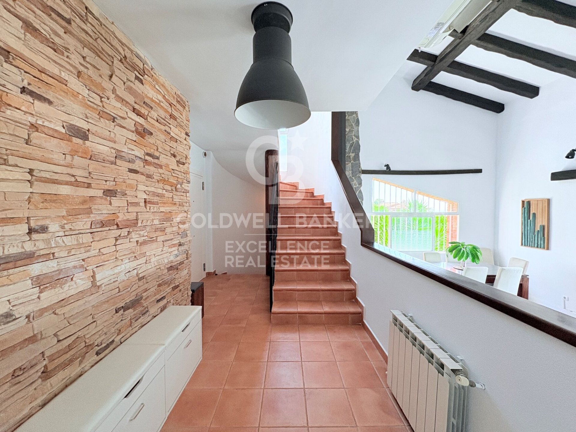 Villa in Chiva, Valencia, Spain 5 bedrooms, 350 sq.m. No. 178390