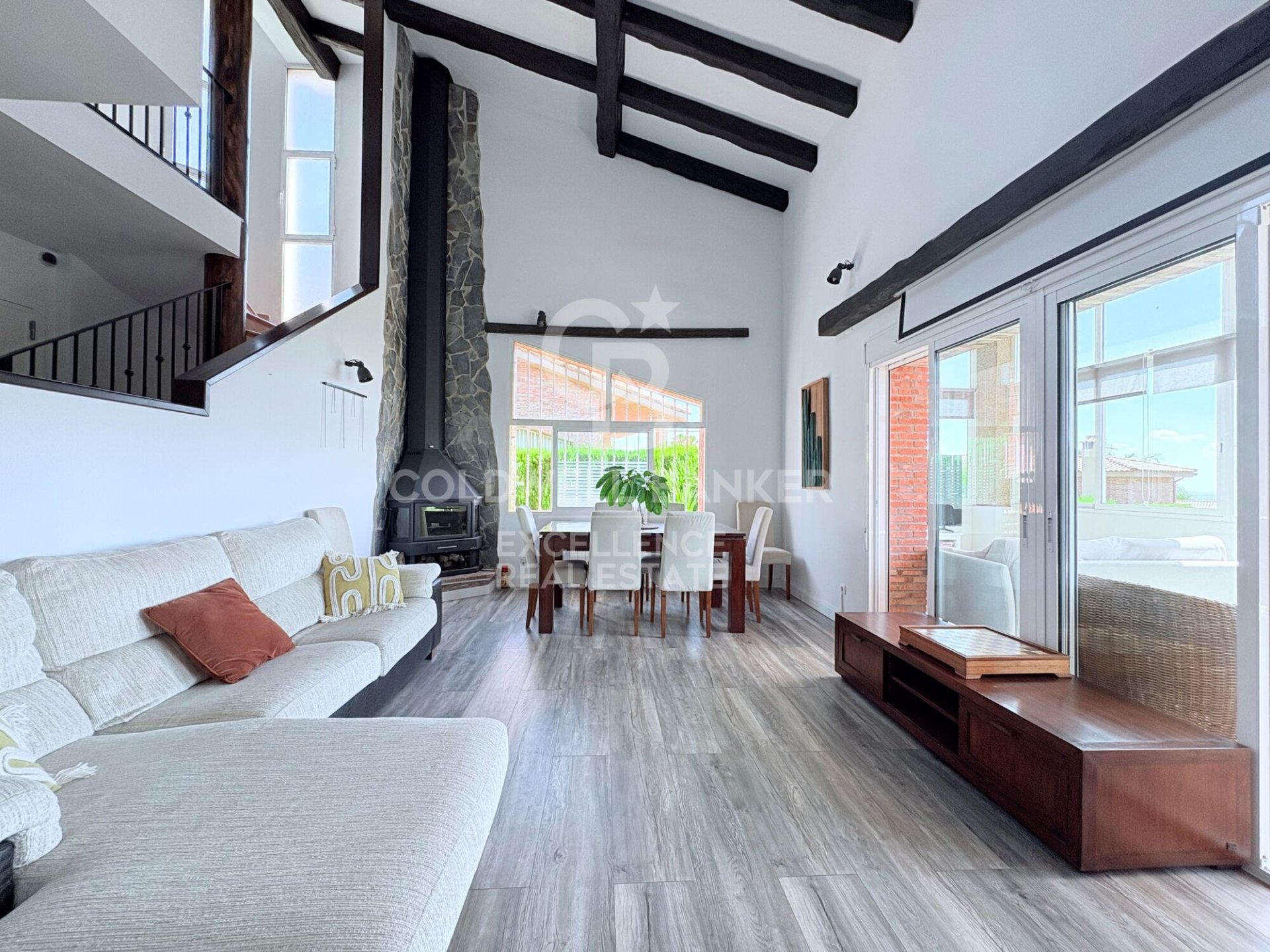 Villa in Chiva, Valencia, Spain 5 bedrooms, 350 sq.m. No. 178390