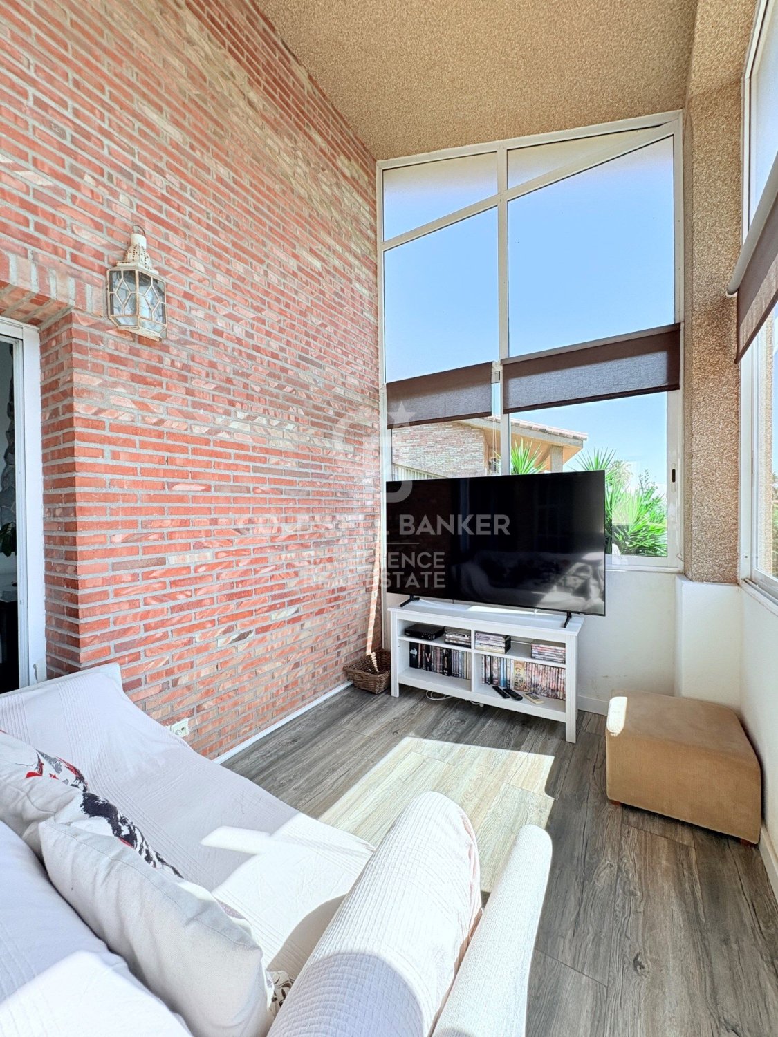 Villa in Chiva, Valencia, Spain 5 bedrooms, 350 sq.m. No. 178390