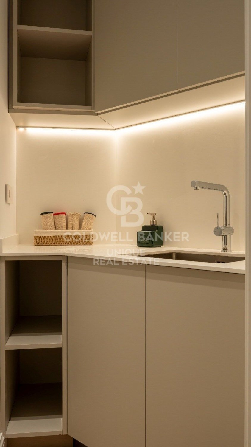 Apartment à Madrid, Espagne 3 chambres, 173 m2 No. 178395