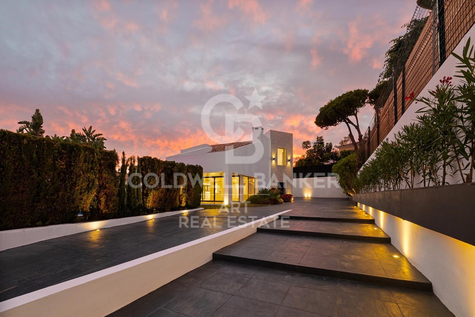 Huvila Marbella, Malaga, Espanja 4 makuuhuonetta, 388 m2 No. 158139