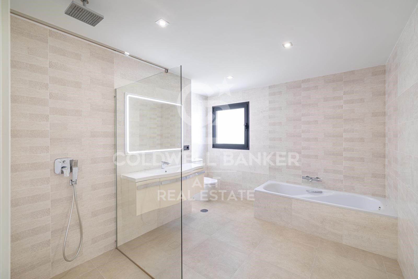 Huvila Marbella, Malaga, Espanja 4 makuuhuonetta, 388 m2 No. 158139
