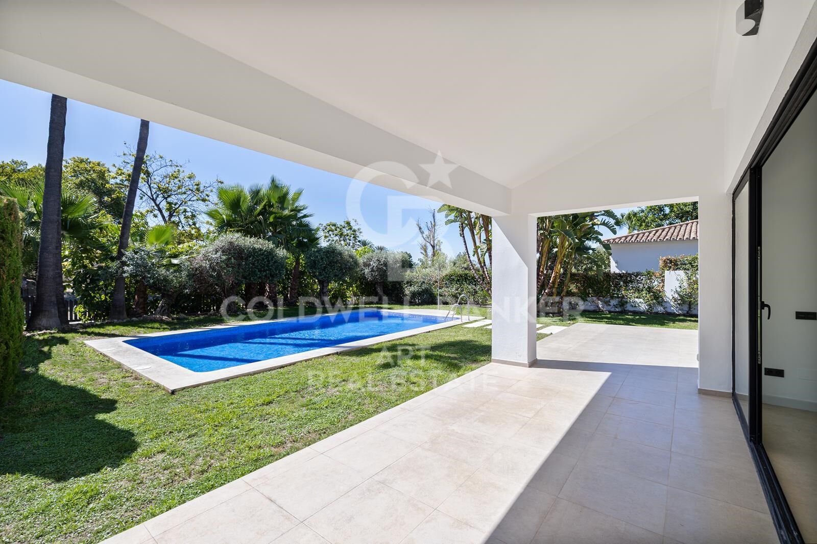 Huvila Marbella, Malaga, Espanja 4 makuuhuonetta, 388 m2 No. 158139