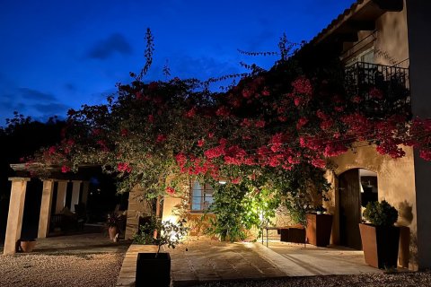 Finca in Manacor, Mallorca, Spain 4 bedrooms, 450 sq.m. No. 147481