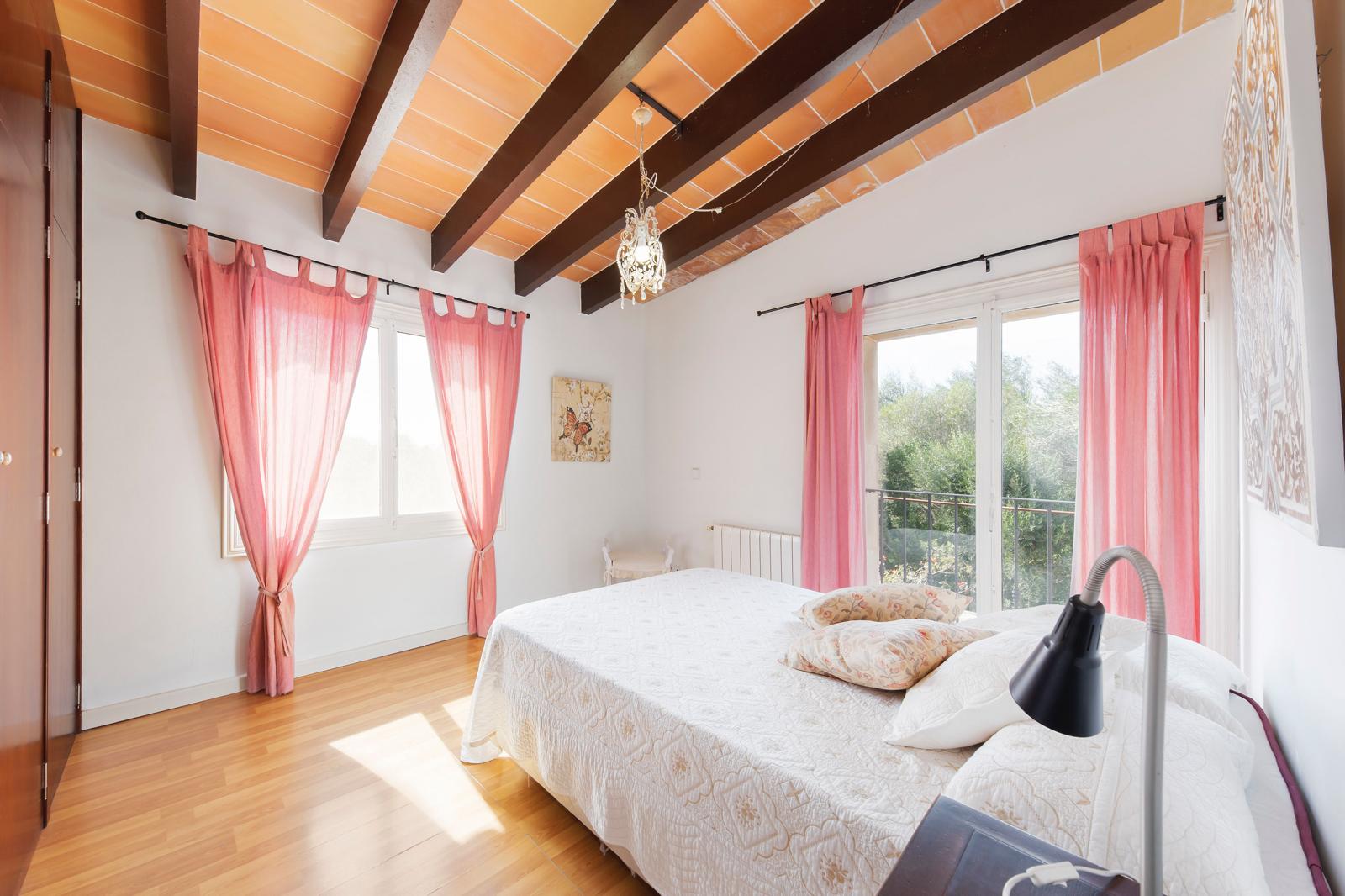Finca in Manacor, Mallorca, Spain 4 bedrooms, 450 sq.m. No. 147481