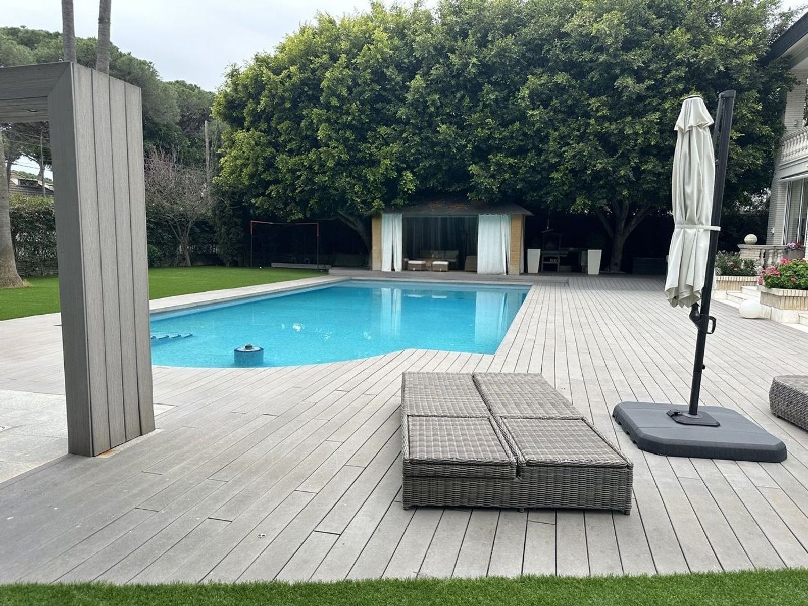 Talo Castelldefels, Barcelona, Espanja 7 makuuhuonetta, 642 m2 No. 168976