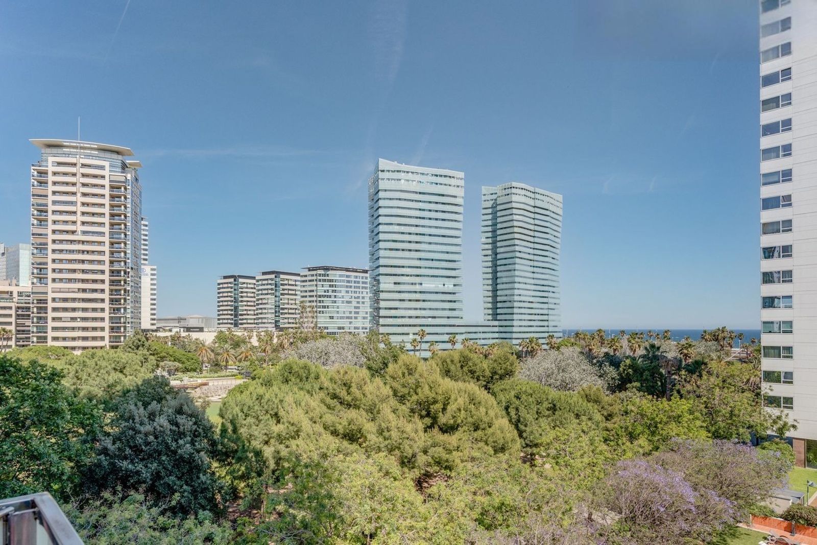 Lägenhet i Barcelona, Spanien 4 sovrum, 160 kvm. Nr. 168974