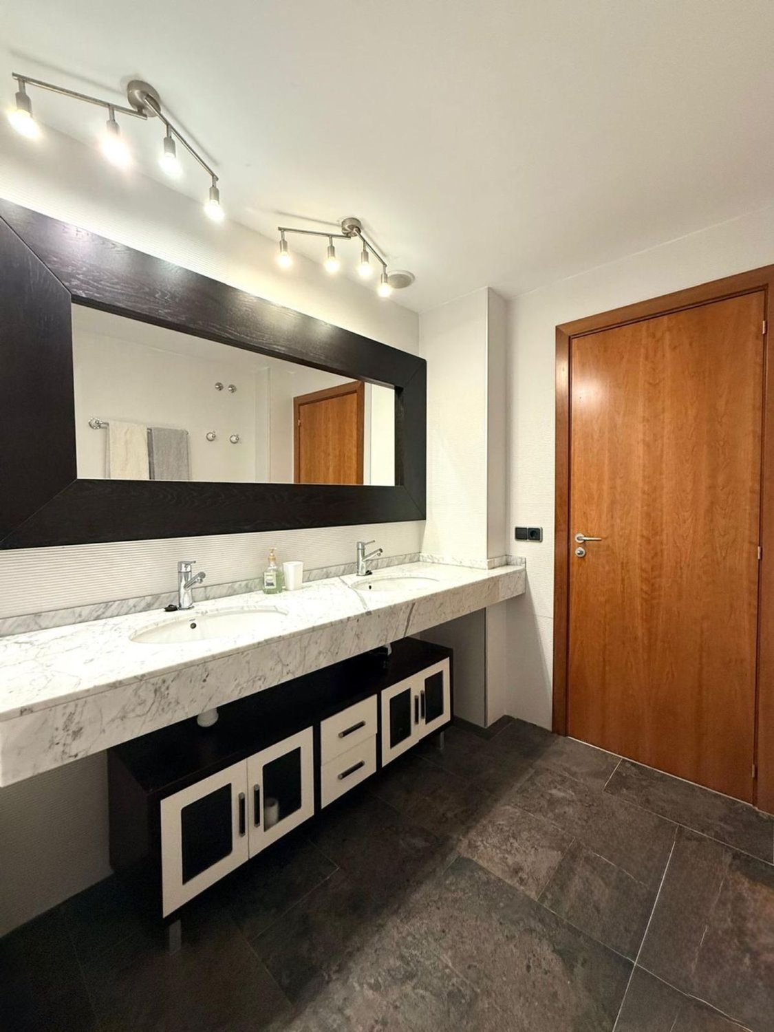 Apartamento en España 3 dormitorios, 90 m2 No. 168979