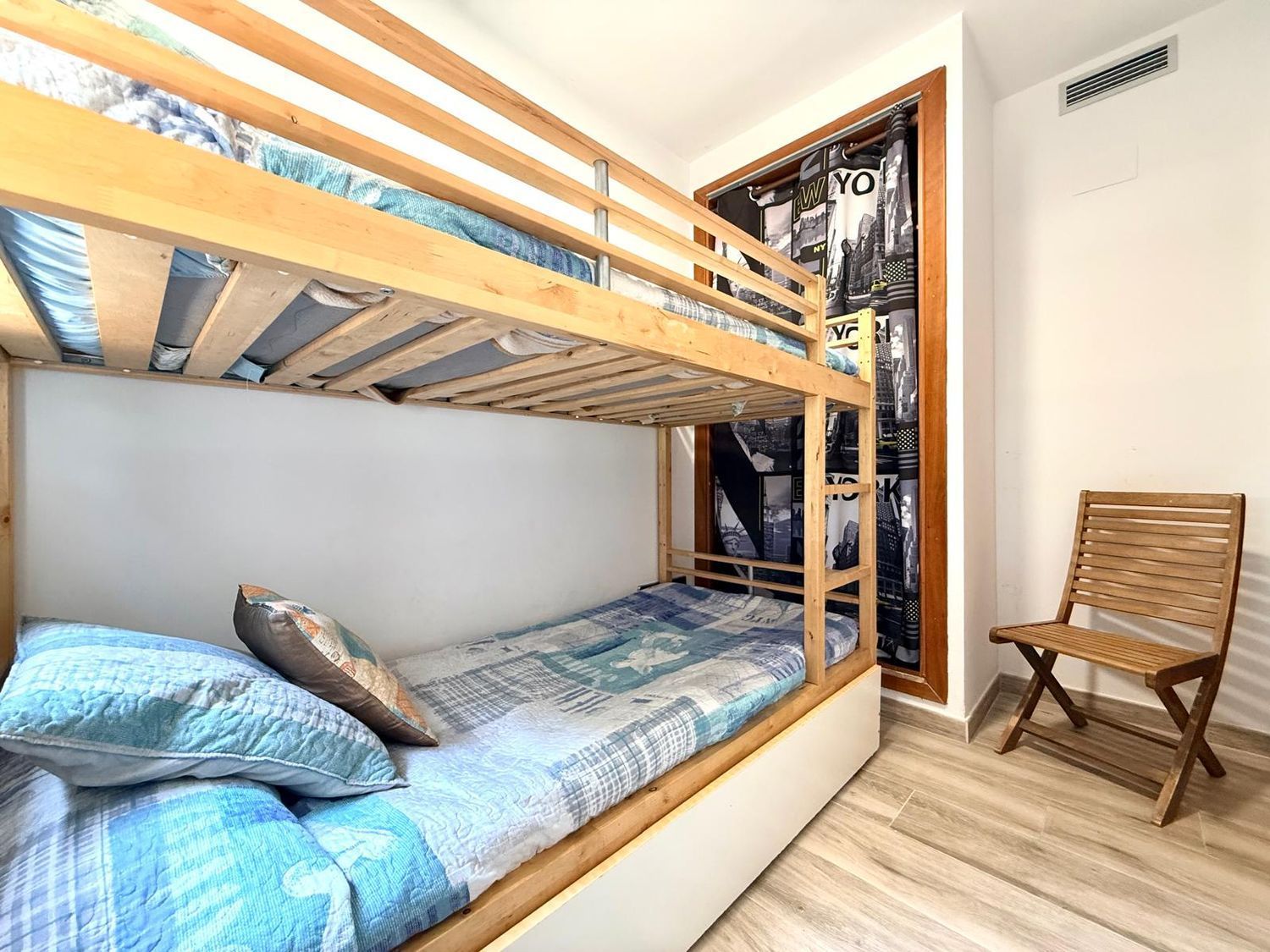 Apartamento en España 3 dormitorios, 90 m2 No. 168979