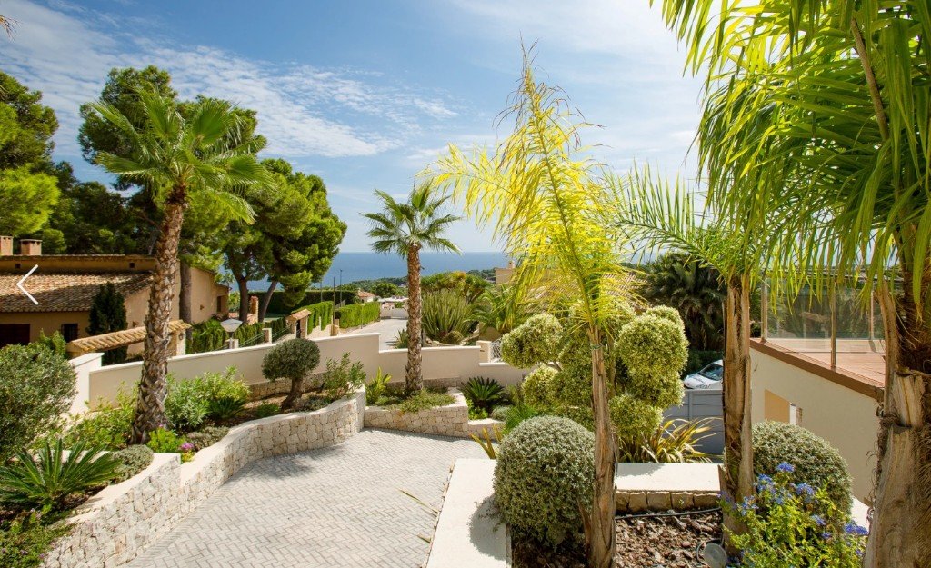 Villa in Moraira, Alicante, Spain 4 bedrooms, 559 sq.m. No. 145033