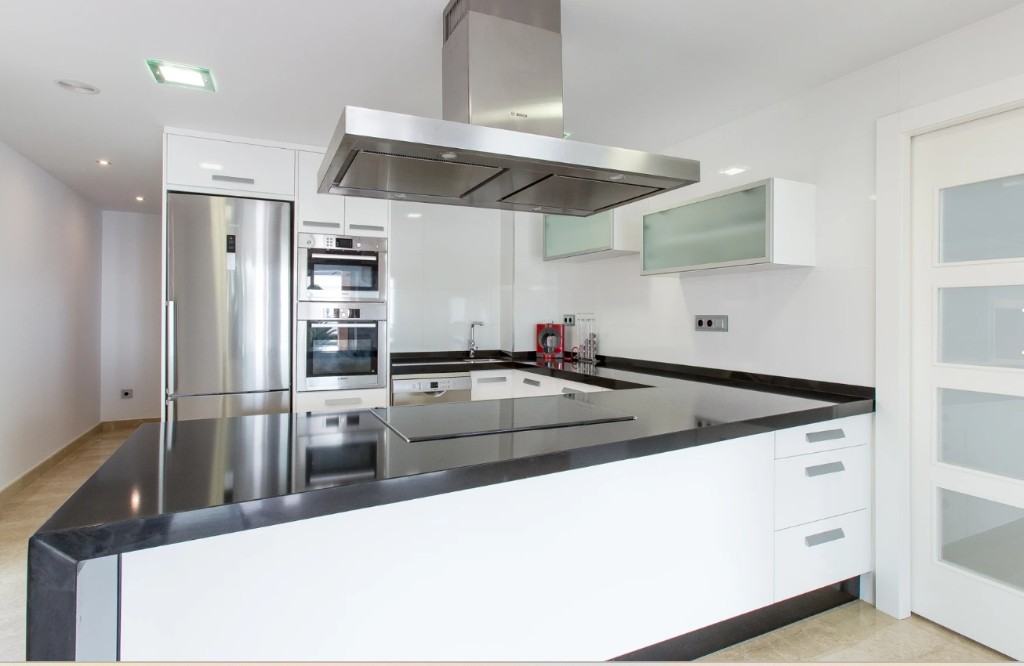 Villa in Moraira, Alicante, Spain 4 bedrooms, 559 sq.m. No. 145033