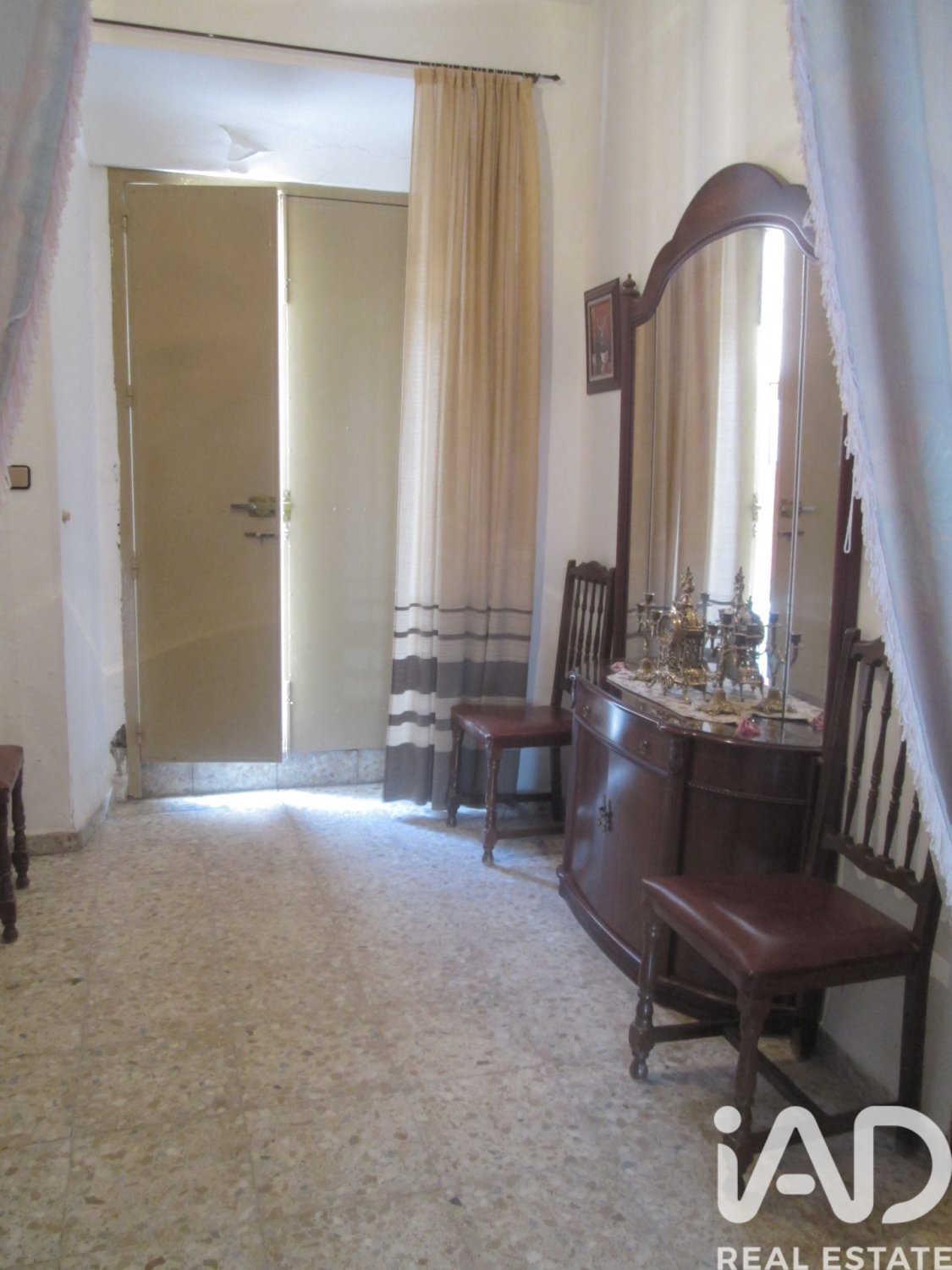 Villa in Santiago De Calatrava, Jaen, Spain 6 bedrooms, 298 sq.m. No. 185474