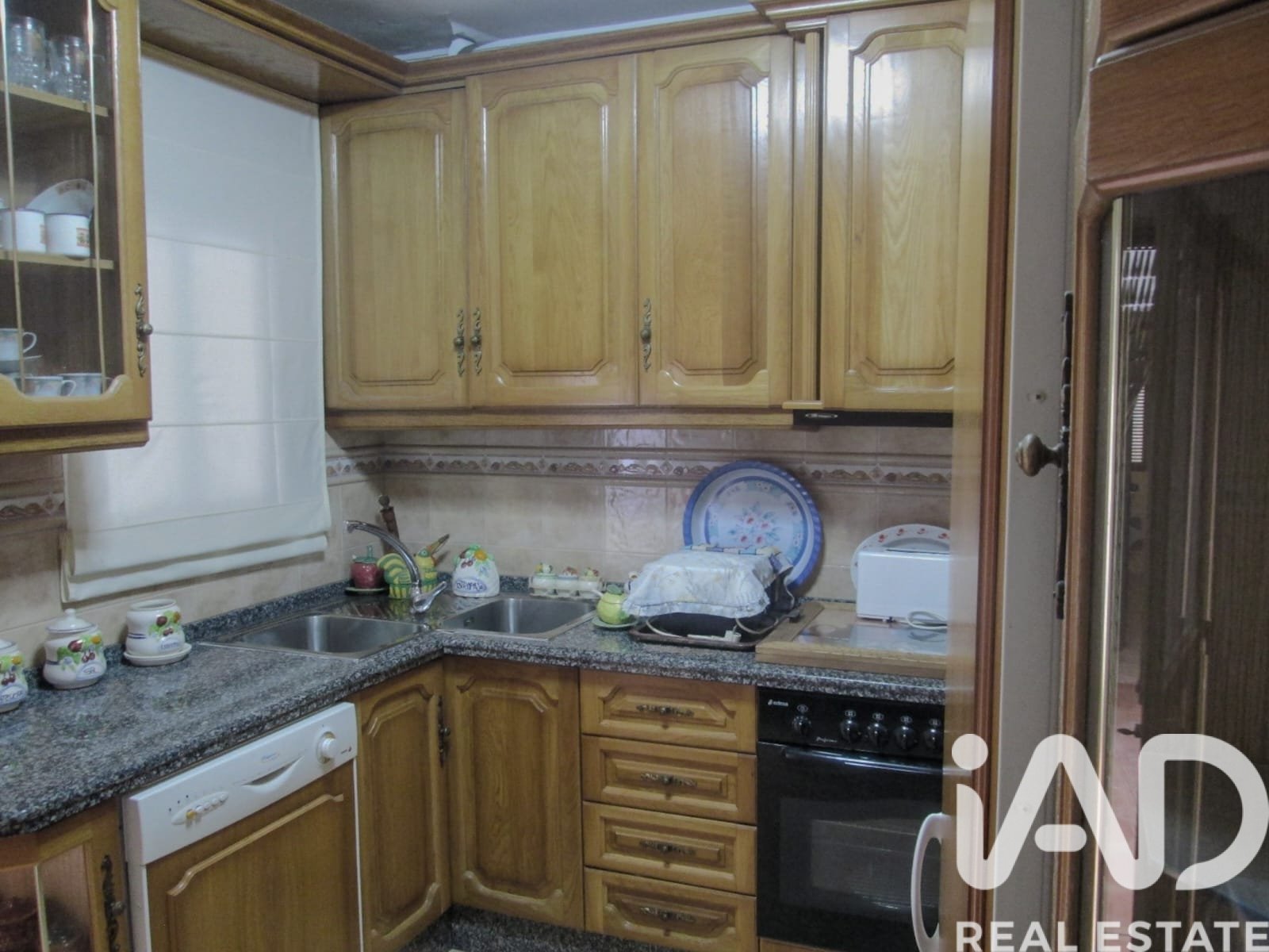Villa in Santiago De Calatrava, Jaen, Spain 6 bedrooms, 298 sq.m. No. 185474