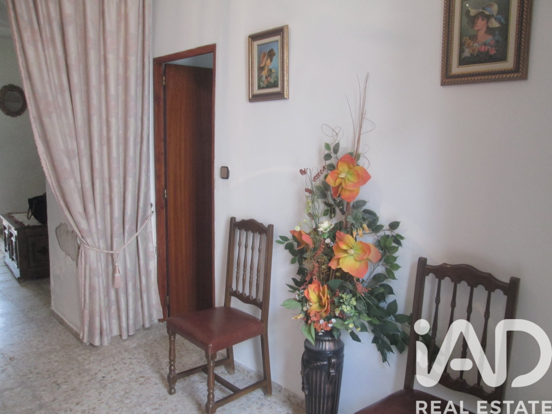 Villa in Santiago De Calatrava, Jaen, Spain 6 bedrooms, 298 sq.m. No. 185474