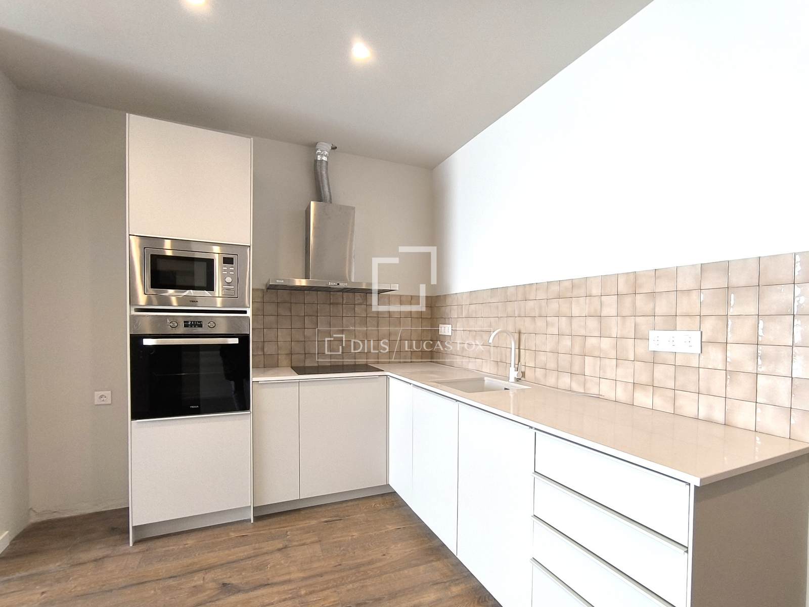 Kattohuoneisto Sant Just Desvern, Barcelona, Espanja 4 makuuhuonetta, 140 m2 No. 150792