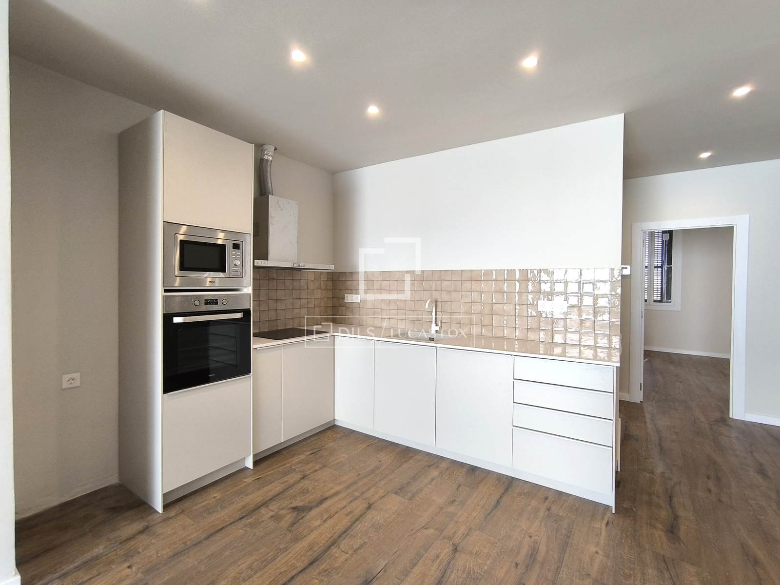 Kattohuoneisto Sant Just Desvern, Barcelona, Espanja 4 makuuhuonetta, 140 m2 No. 150792