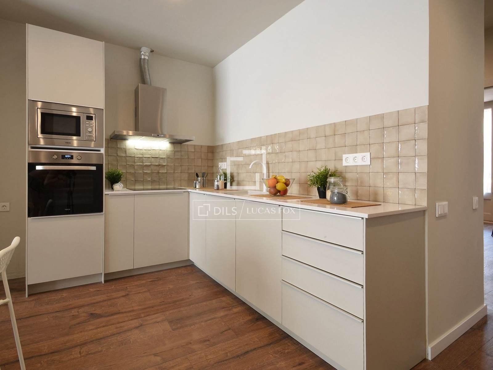 Kattohuoneisto Sant Just Desvern, Barcelona, Espanja 4 makuuhuonetta, 140 m2 No. 150792