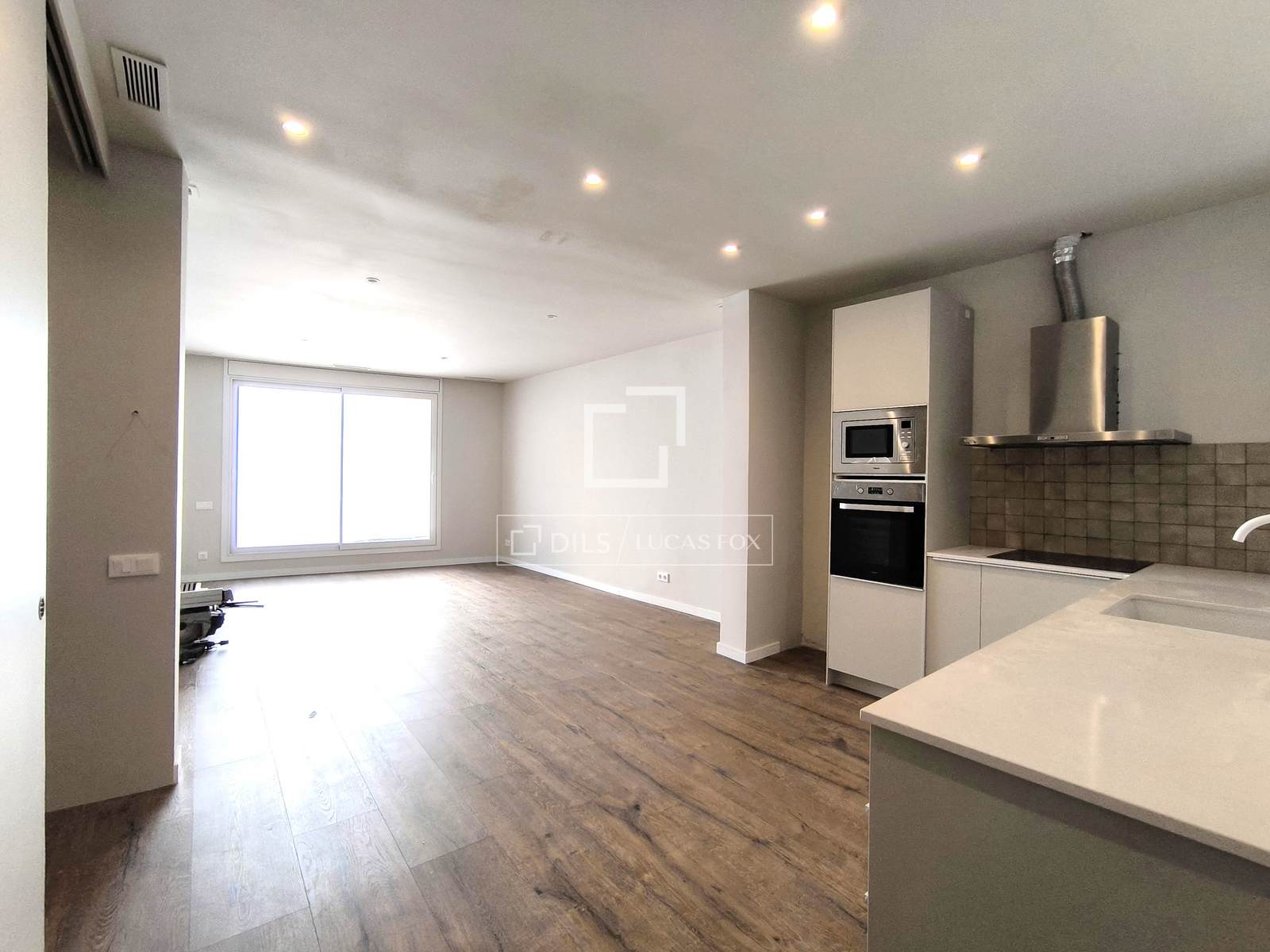 Kattohuoneisto Sant Just Desvern, Barcelona, Espanja 4 makuuhuonetta, 140 m2 No. 150792