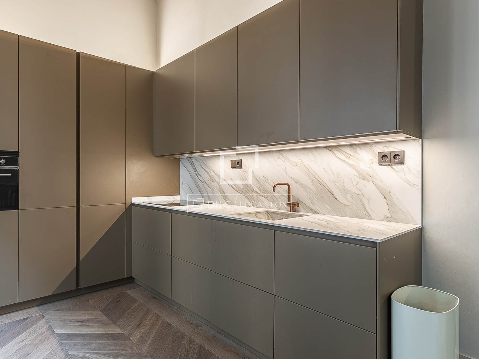 Apartment in Barcelona, Spain 2 bedrooms, 114 sq.m. No. 150793