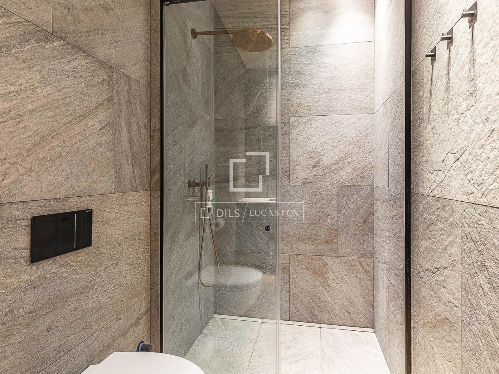 Apartment in Barcelona, Spain 2 bedrooms, 114 sq.m. No. 150793