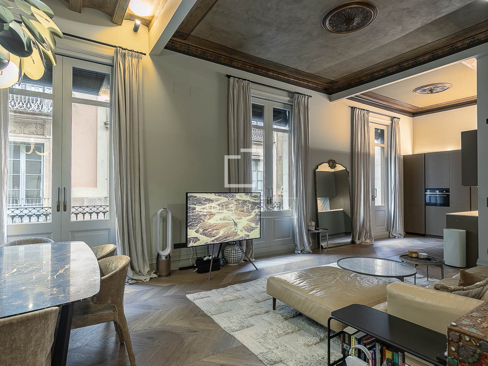 Apartment in Barcelona, Spain 2 bedrooms, 114 sq.m. No. 150793