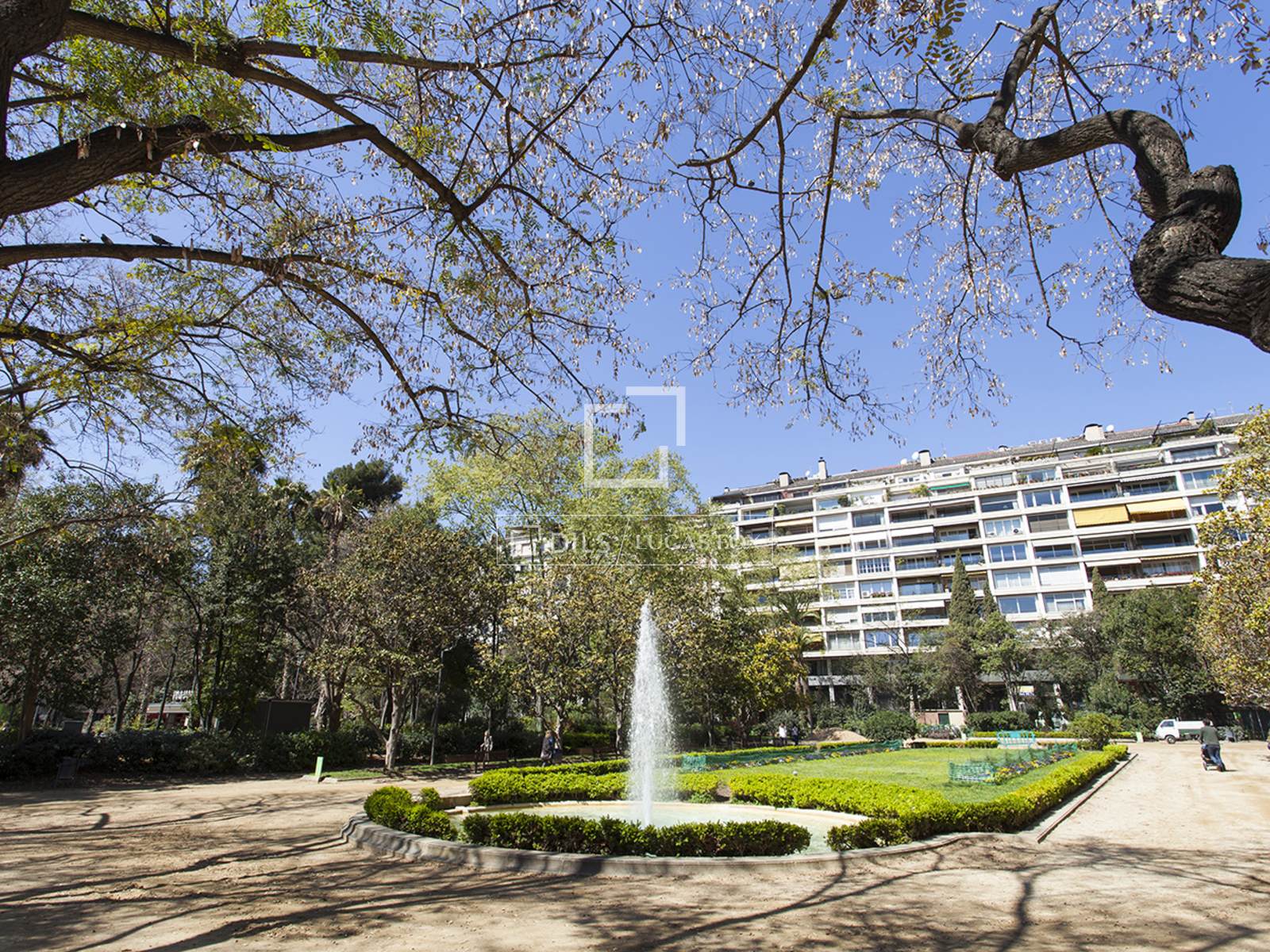 Wohnung in Barcelona, Spanien 5 Schlafzimmer, 390 m2 Nr. 150790