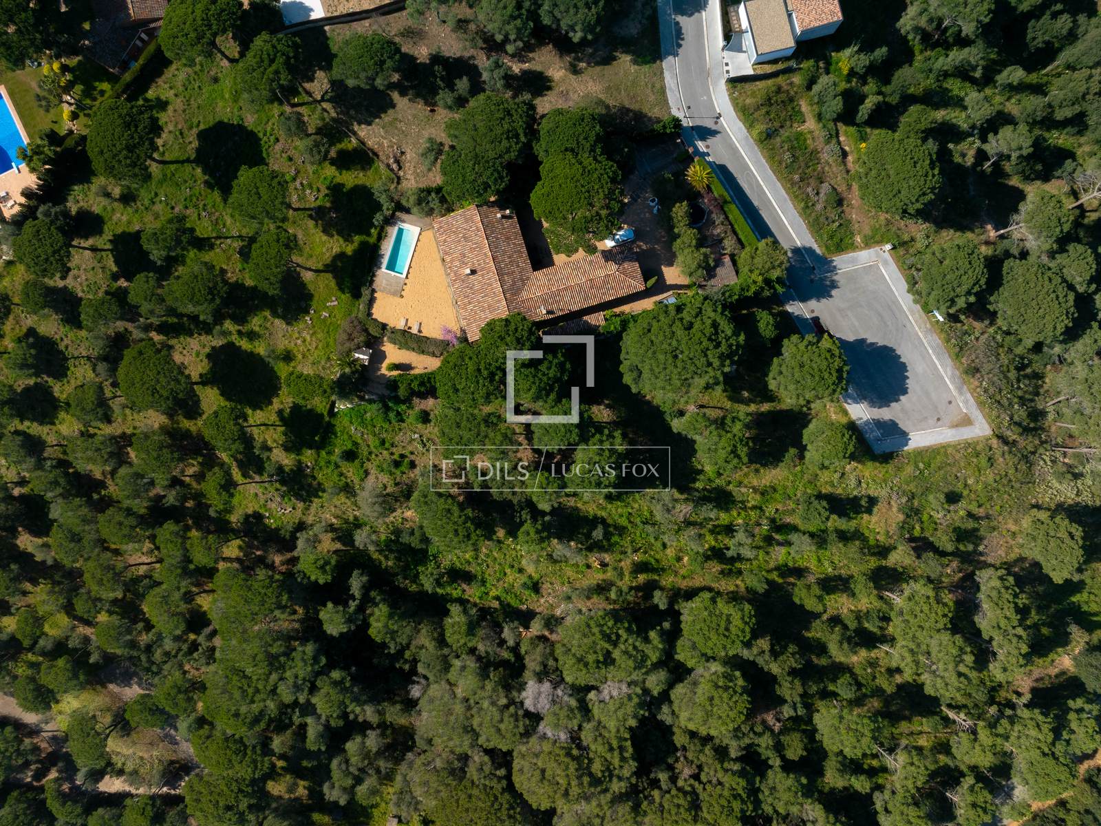 Huvila Sant Andreu de Llavaneres, Barcelona, Espanja 4 makuuhuonetta, 442 m2 No. 150796