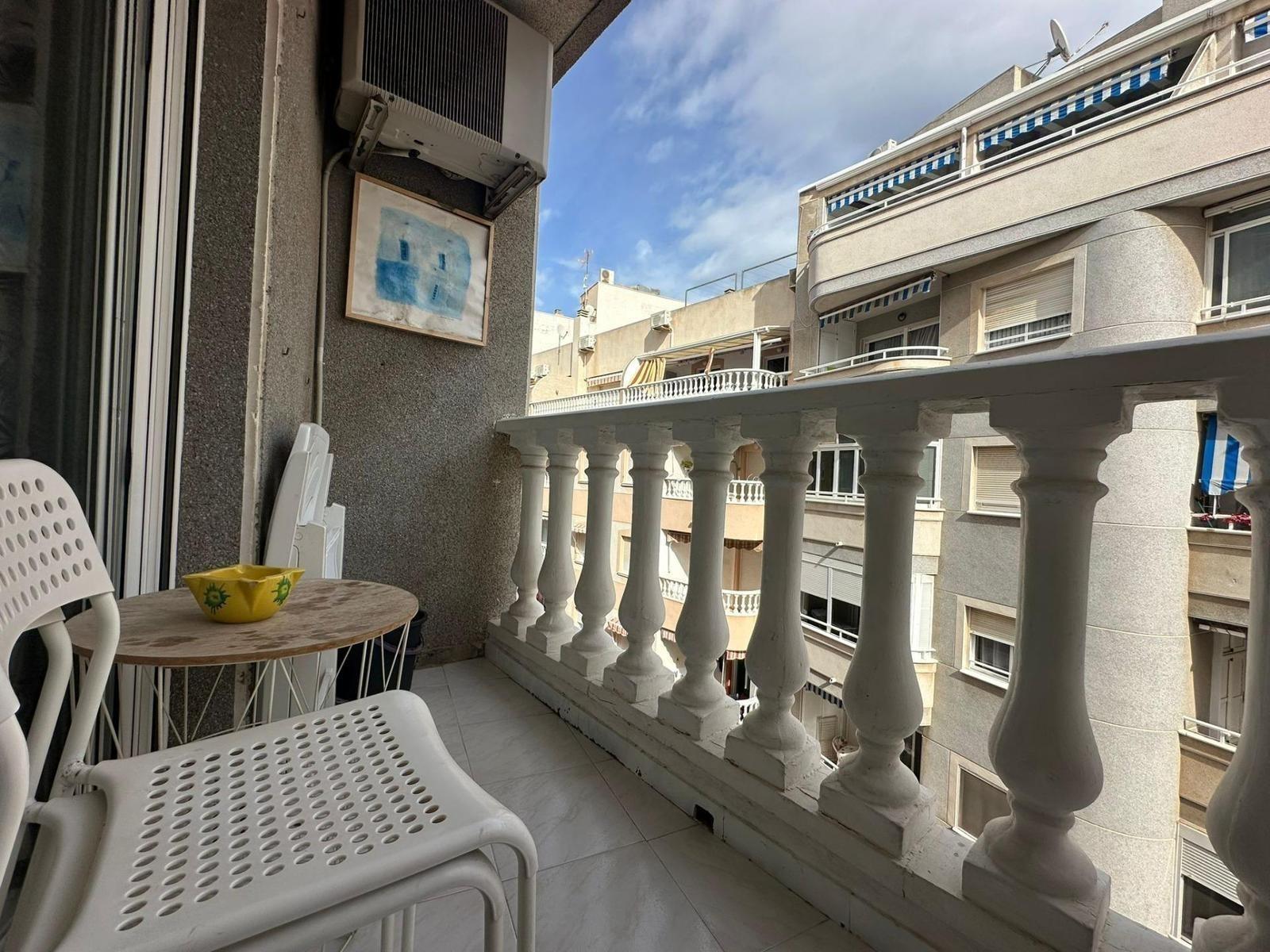 Appartamento a Torrevieja, Alicante, Spagna 2 camere da letto, 69 mq. N° 184242