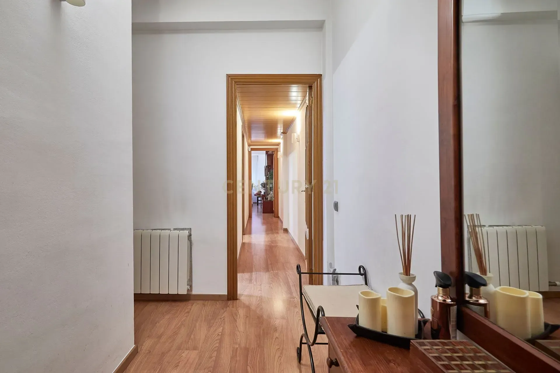Apartment in Barcelona, Spain 4 bedrooms, 84 sq.m. No. 177856