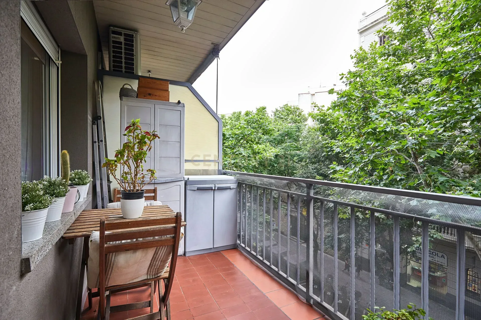 Apartment in Barcelona, Spain 4 bedrooms, 84 sq.m. No. 177856