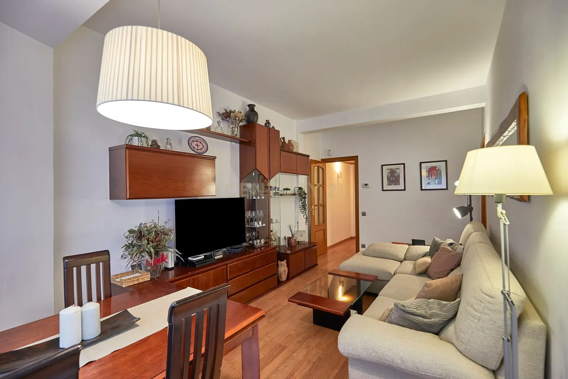 Apartment in Barcelona, Spain 4 bedrooms, 84 sq.m. No. 177856