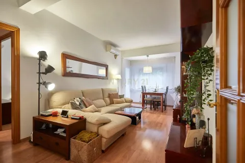 Dzīvoklis Barcelona, Spānijā 4 istabas, 84 m2 Nr. 177856
