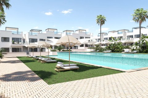 Bungalow in Torrevieja, Alicante, Spain 2 bedrooms, 115 sq.m. No. 163543