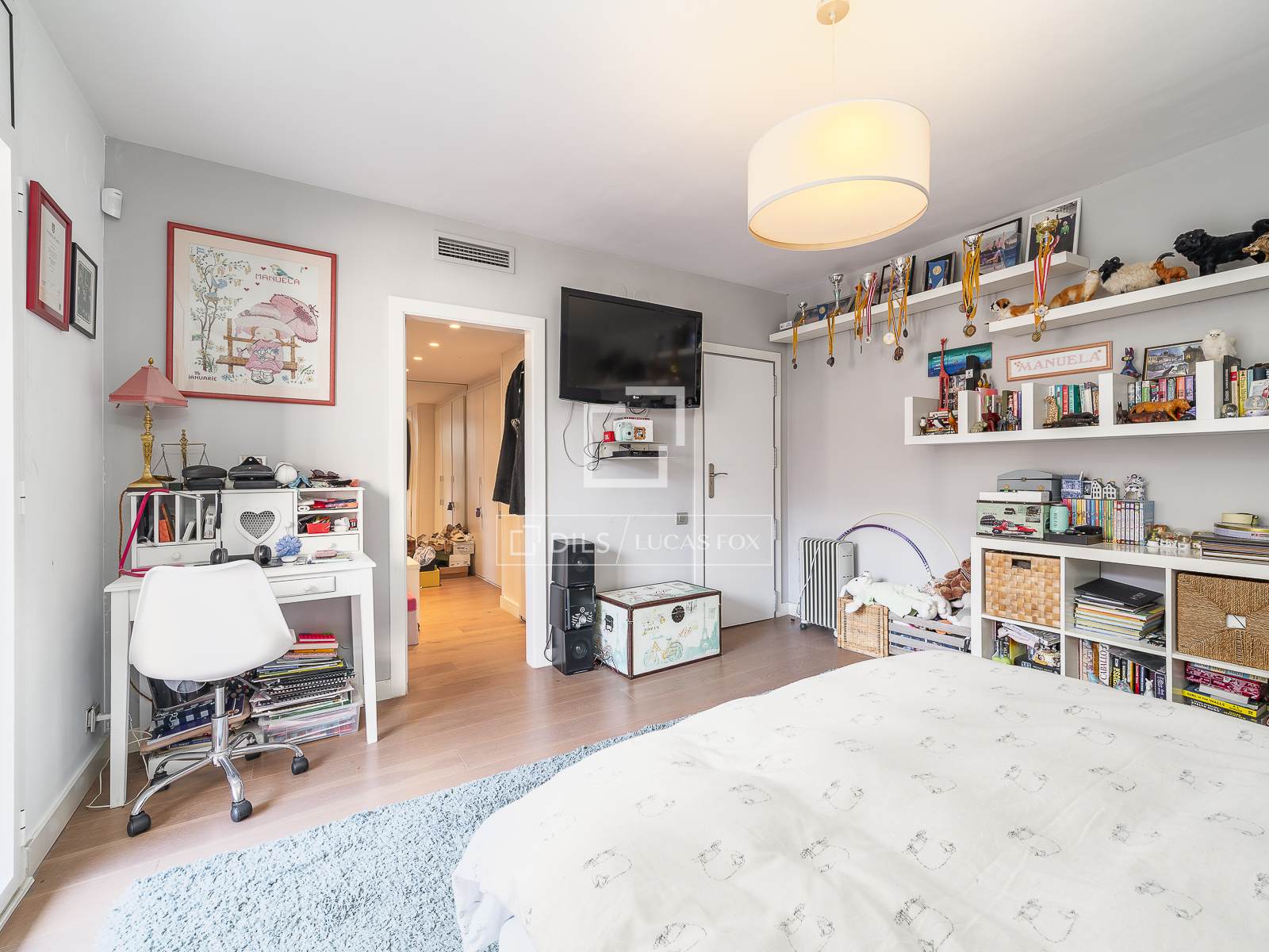 Dzīvoklis Barcelona, Spānijā 6 istabas, 320 m2 Nr. 150329