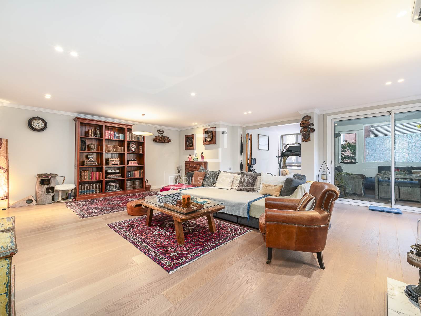 Dzīvoklis Barcelona, Spānijā 6 istabas, 320 m2 Nr. 150329