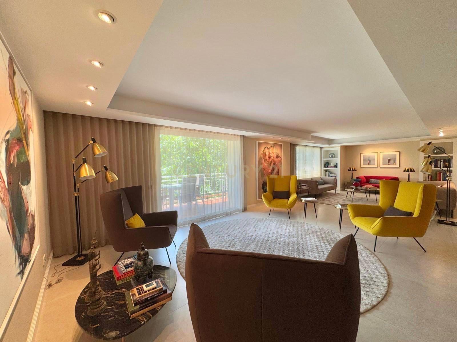 Appartamento a Barcelona, Spagna 4 camere da letto, 343 mq. N° 167119