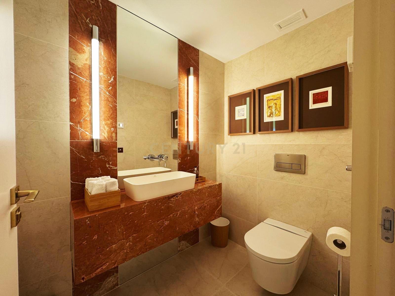 Appartamento a Barcelona, Spagna 4 camere da letto, 343 mq. N° 167119