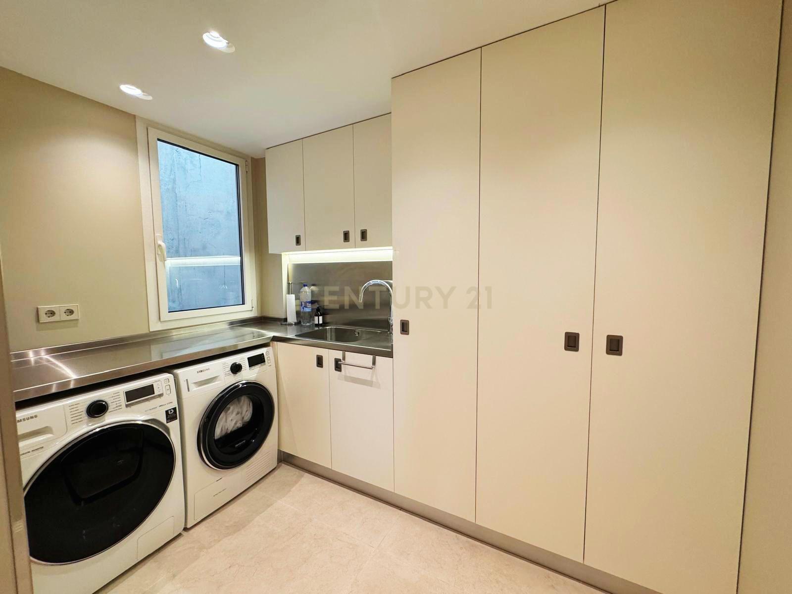 Appartamento a Barcelona, Spagna 4 camere da letto, 343 mq. N° 167119