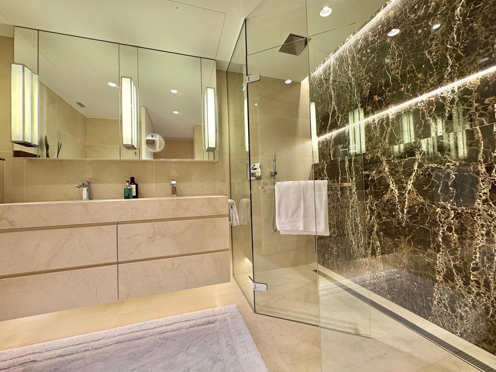 Appartamento a Barcelona, Spagna 4 camere da letto, 343 mq. N° 167119