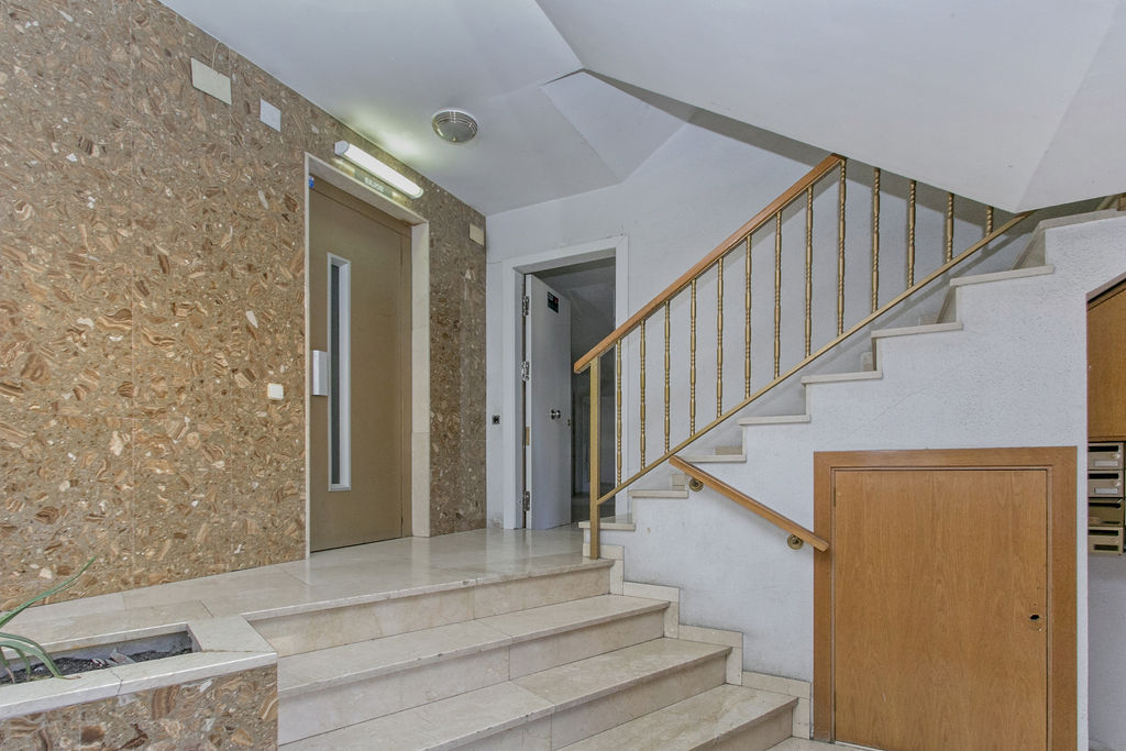 Appartamento a Rubi, Barcelona, Spagna 3 camere da letto, 80 mq. N° 167114