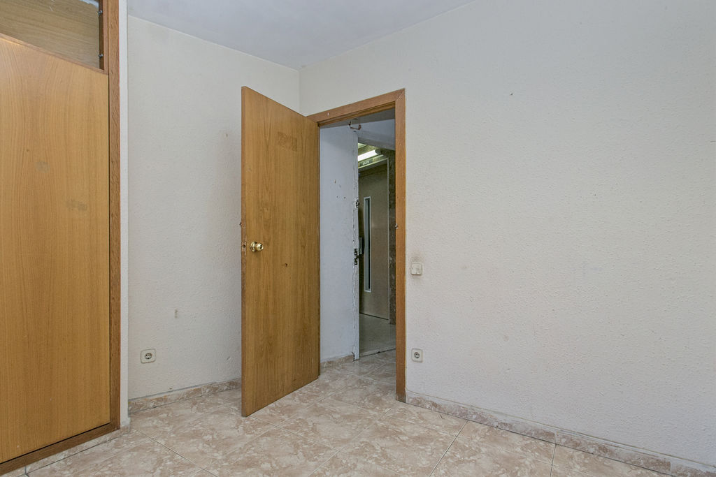 Appartamento a Rubi, Barcelona, Spagna 3 camere da letto, 80 mq. N° 167114