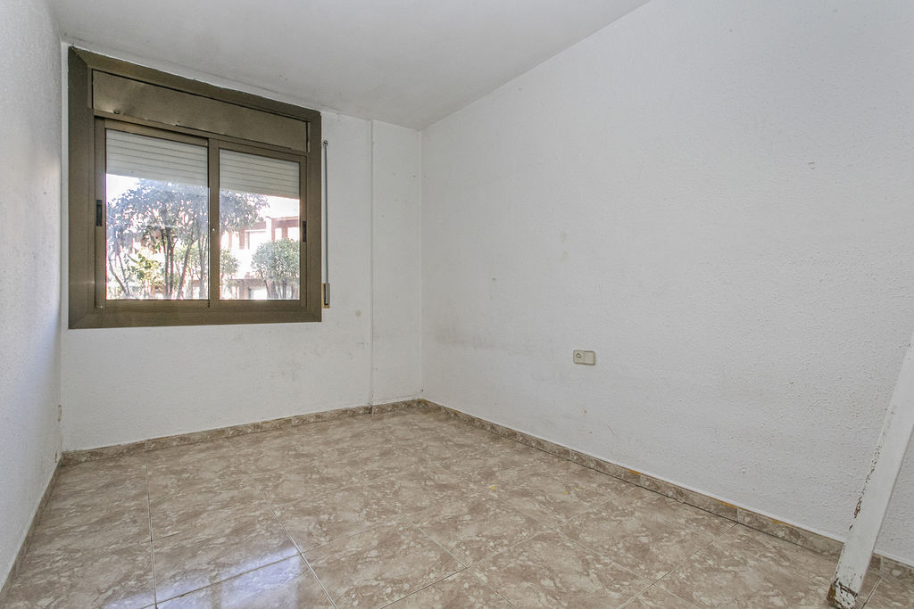 Appartamento a Rubi, Barcelona, Spagna 3 camere da letto, 80 mq. N° 167114