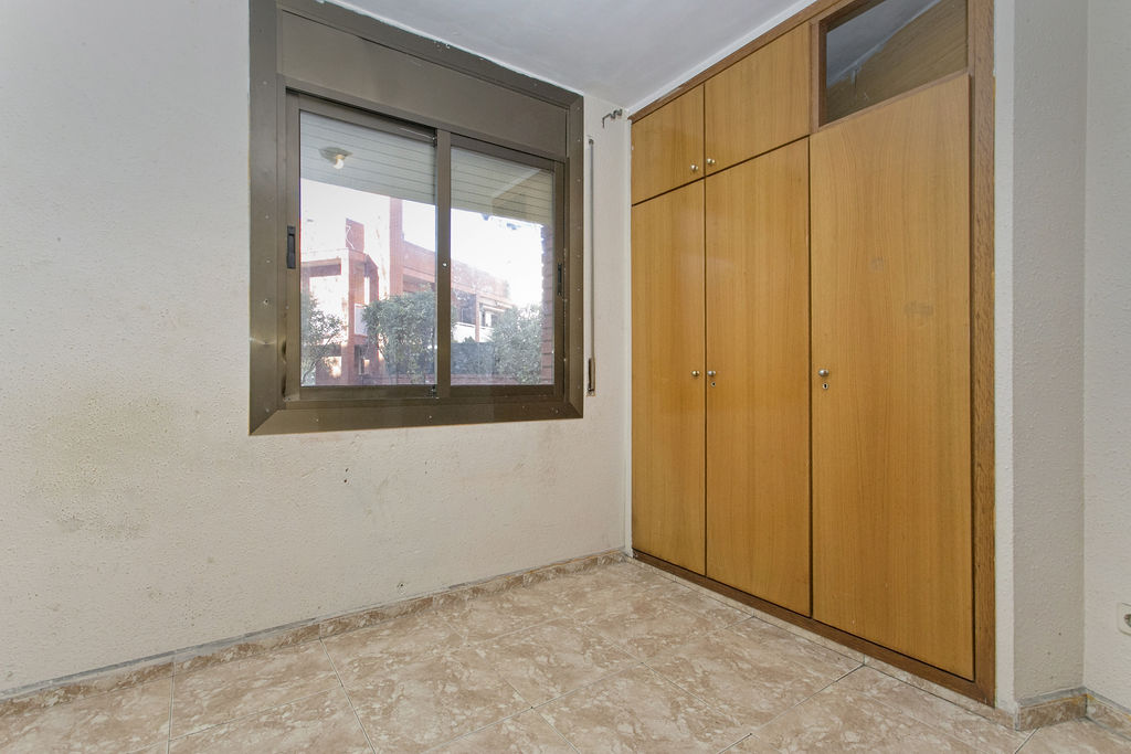 Appartamento a Rubi, Barcelona, Spagna 3 camere da letto, 80 mq. N° 167114