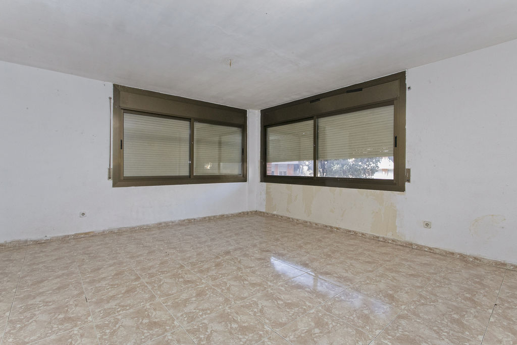 Appartamento a Rubi, Barcelona, Spagna 3 camere da letto, 80 mq. N° 167114