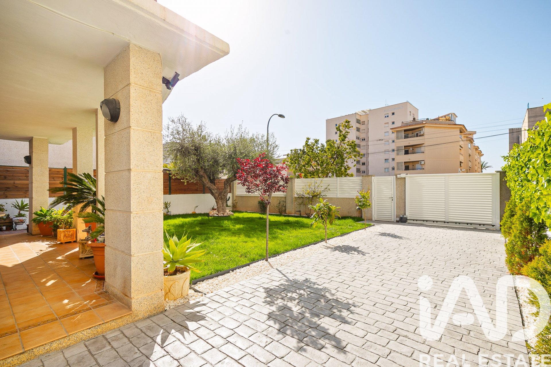 Hus i Cunit, Tarragona, Spanien 4 sovrum, 212 kvm. Nr. 172714