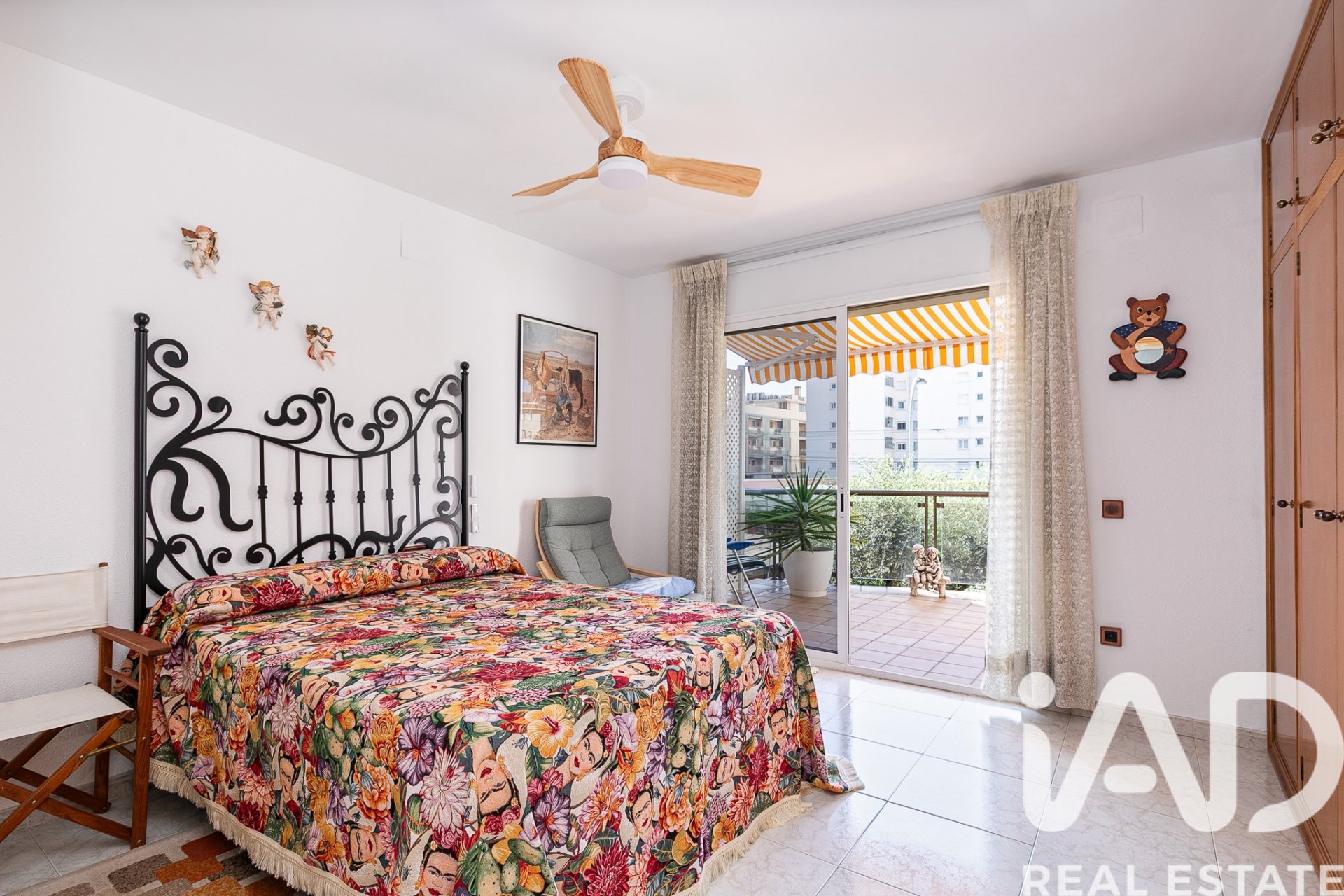 Hus i Cunit, Tarragona, Spanien 4 sovrum, 212 kvm. Nr. 172714