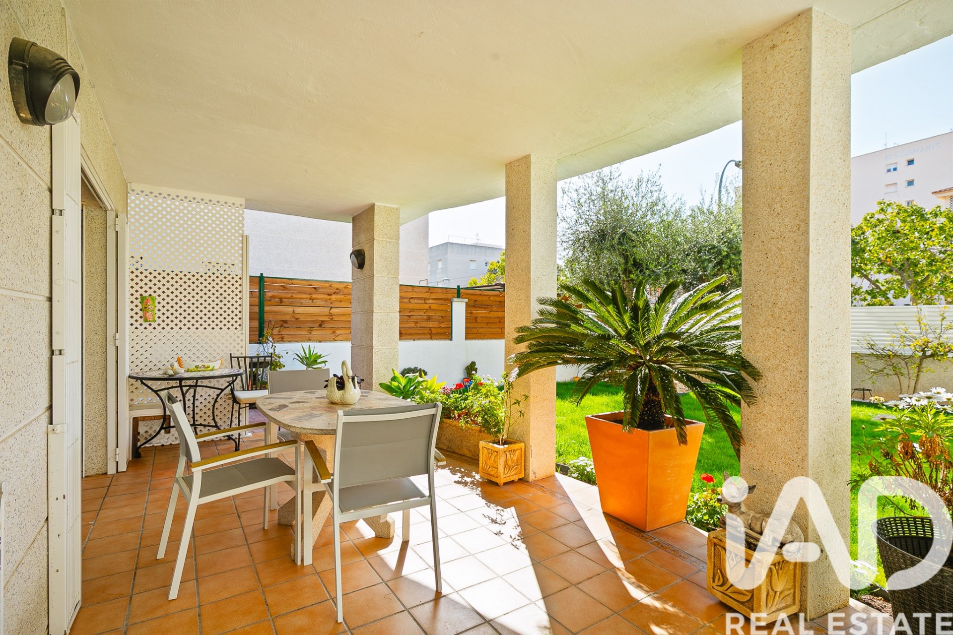 Hus i Cunit, Tarragona, Spanien 4 sovrum, 212 kvm. Nr. 172714